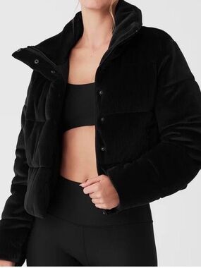 ALO Ribbed Velour Gold Rush Puffer - Black
